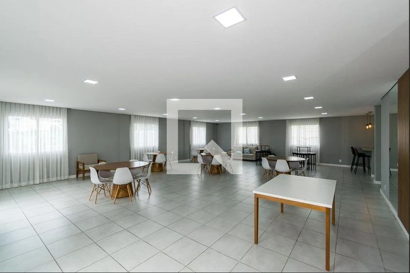 2-bedroom apartment in a building with a gym — photo 43