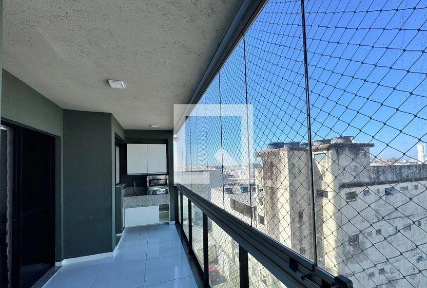 Furnished apartment, 80 m², with a glass-enclosed balcony — photo 21