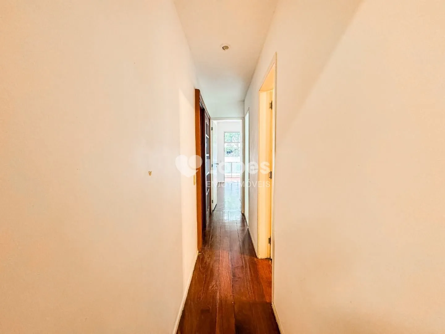 3-bedroom apartment with a home office — photo 32