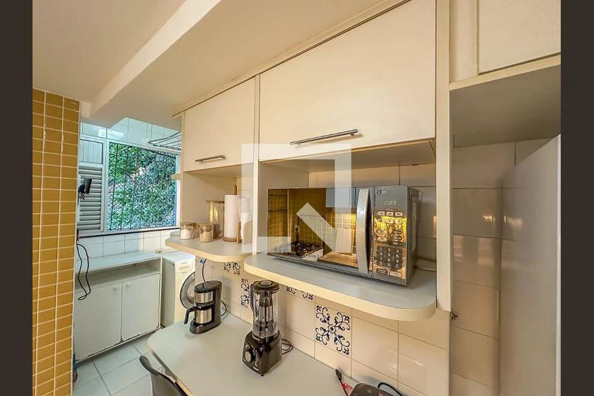Furnished apartment with 2 bedrooms and 80 m² — photo 22