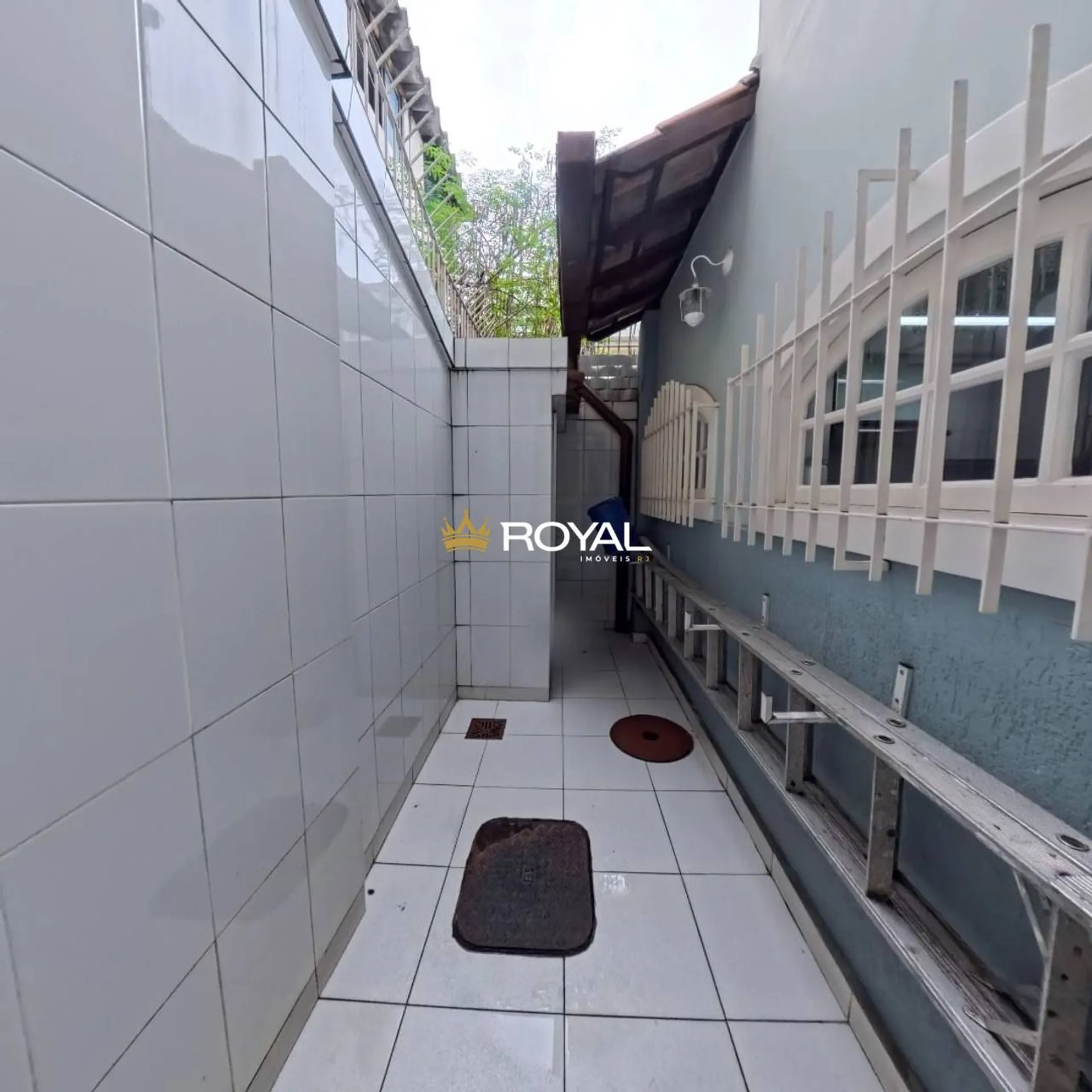 Furnished house, 160 m², with a grill on the balcony
