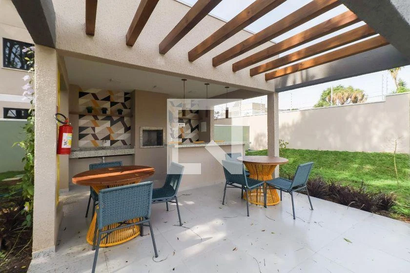 3-bedroom apartment with a grill on the balcony in Curitiba