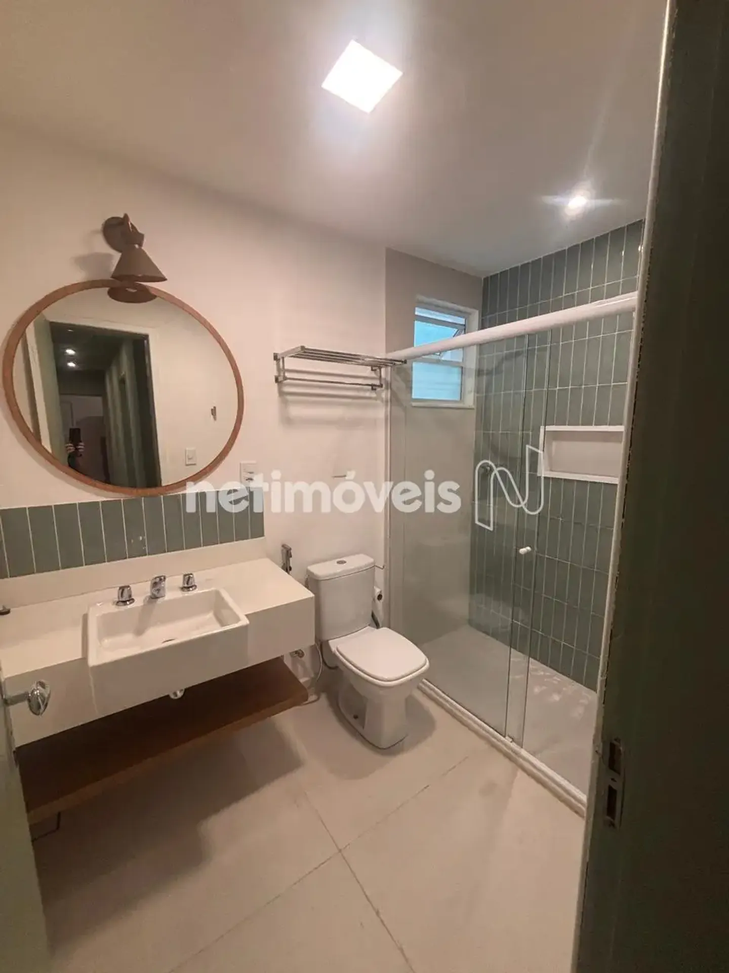 Wood or laminate floors in a 2-bedroom apartment, 78 m² — photo 10