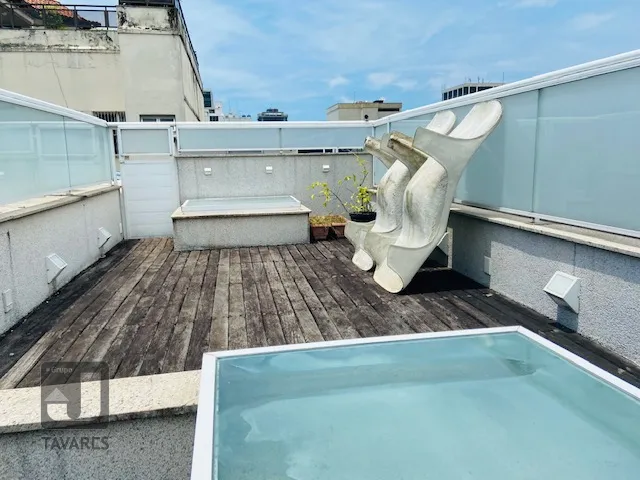 Penthouse with 4 bedrooms and 3 bathrooms — photo 43
