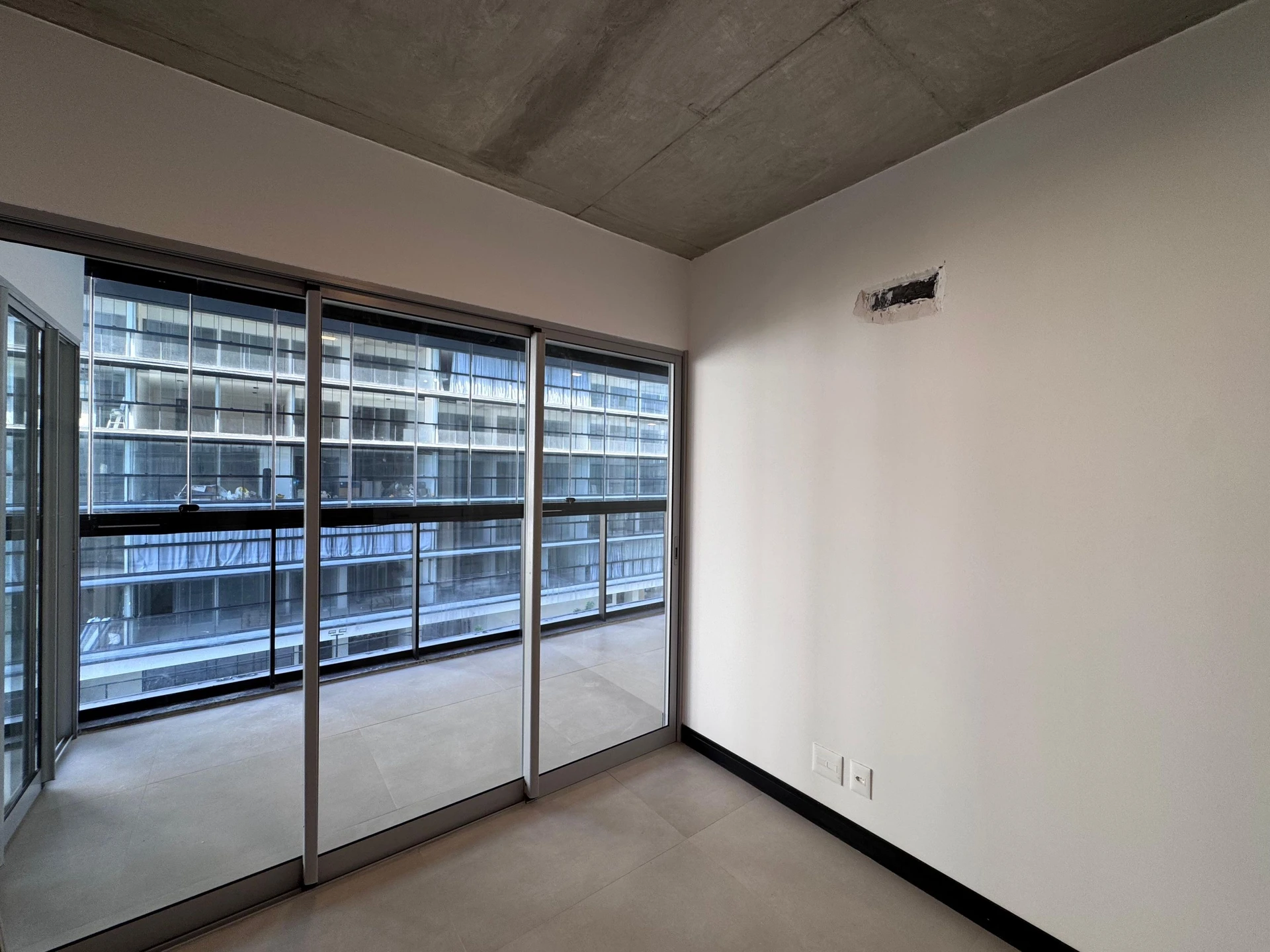 Rental apartment with 3 bedrooms and 2 bathrooms — photo 16