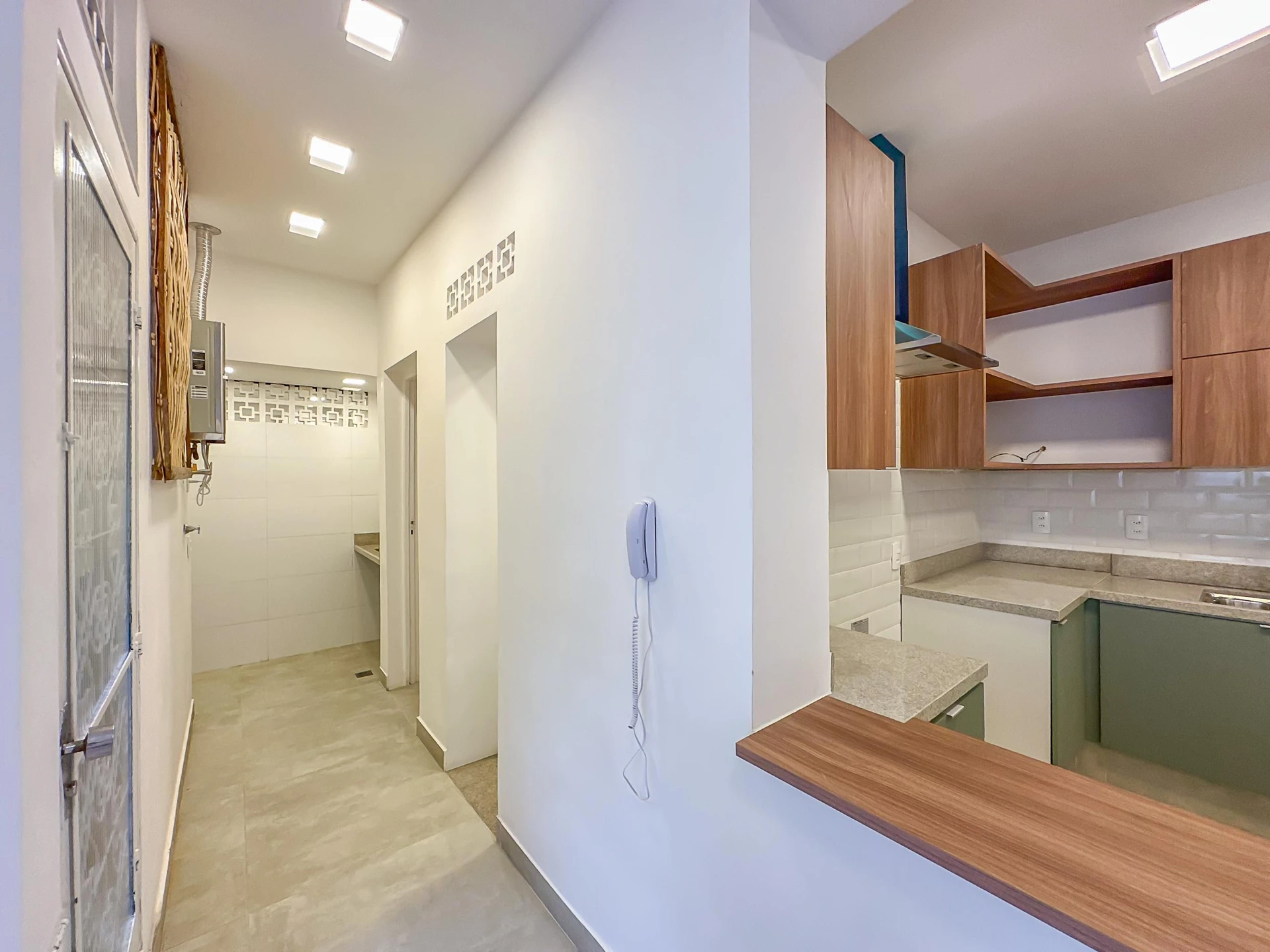 Casa com 3 quartos, sendo 1 suíte, e 1 vaga — photo 4