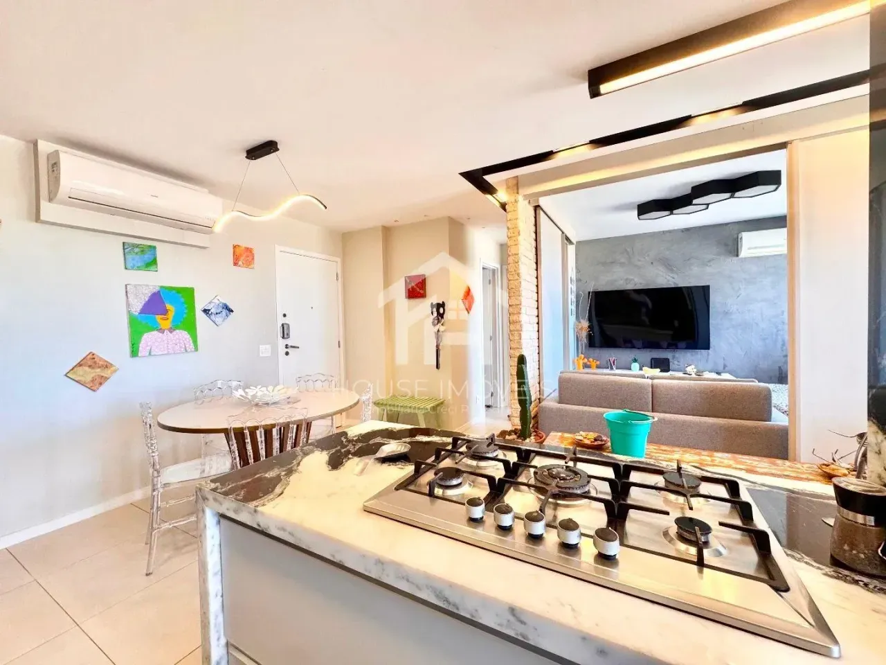 Furnished 65 m² apartment with 1 en-suite and 1 parking space — photo 3