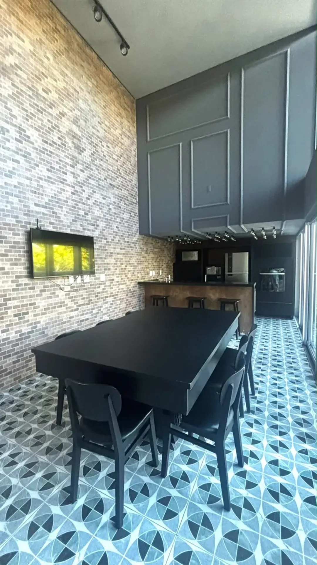 Квартира з 2 спальнями та пральною машиною — photo 26