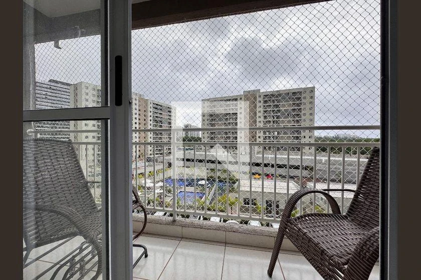 2-bedroom apartment in a building with a gym — photo 6
