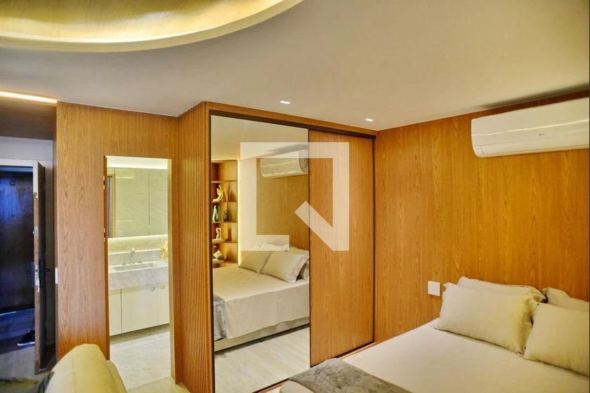 One-bedroom apartment in a building with a gym — photo 5