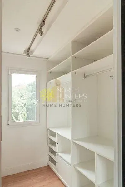 Furnished house with 7 bedrooms and open-plan gas kitchen — photo 11
