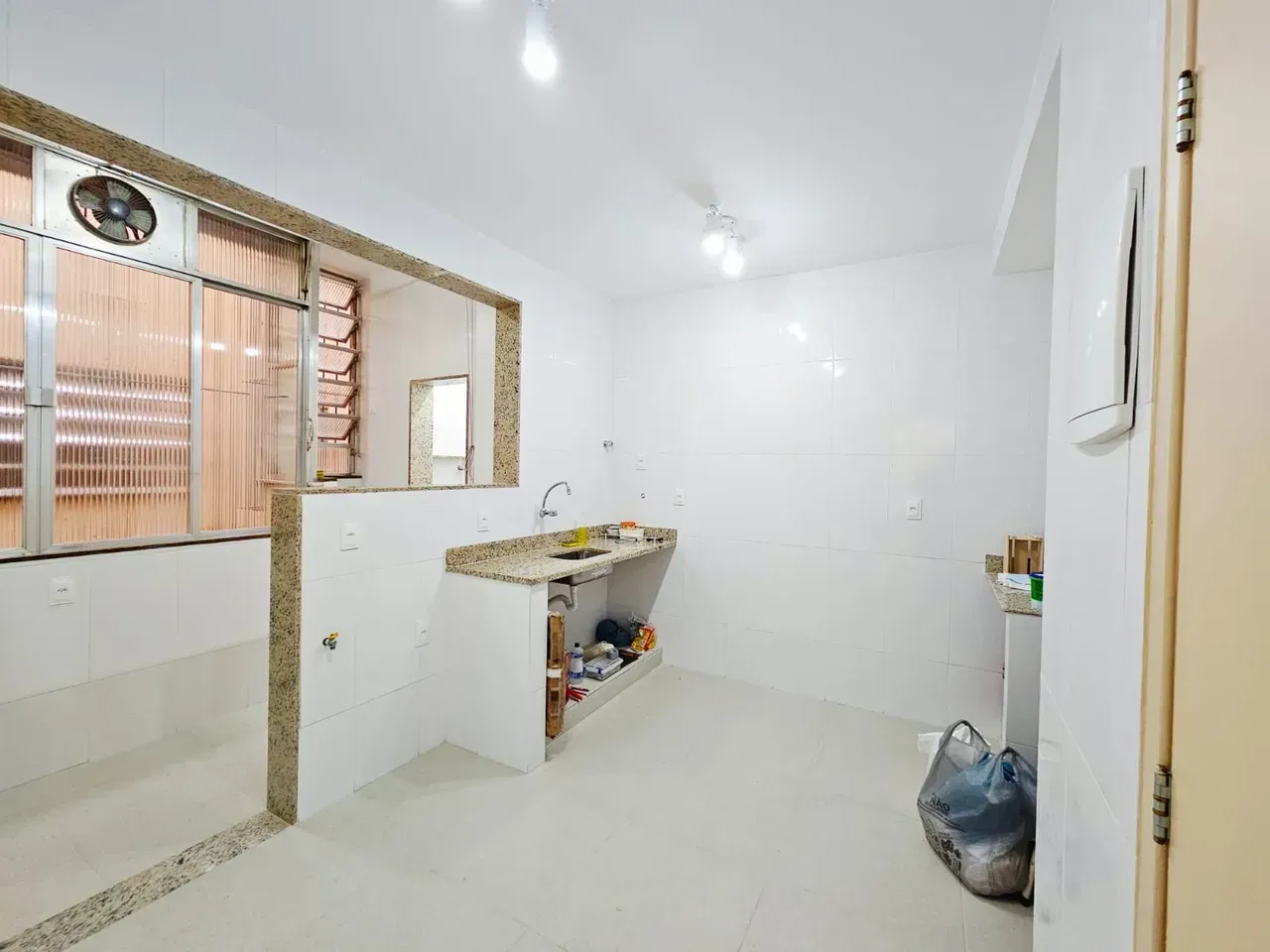 2-bedroom apartment with 1 parking space and balcony — photo 14