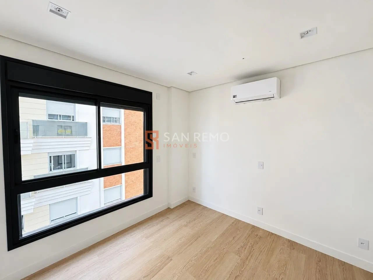 Departamento de 2 dormitorios en edificio con piscina — photo 12