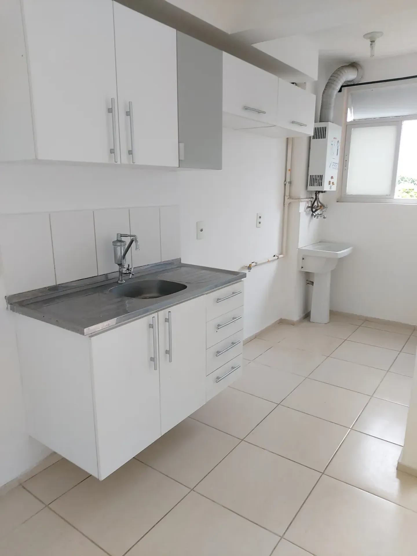 Квартира 52 м² з 2 спальнями та балконом — photo 12