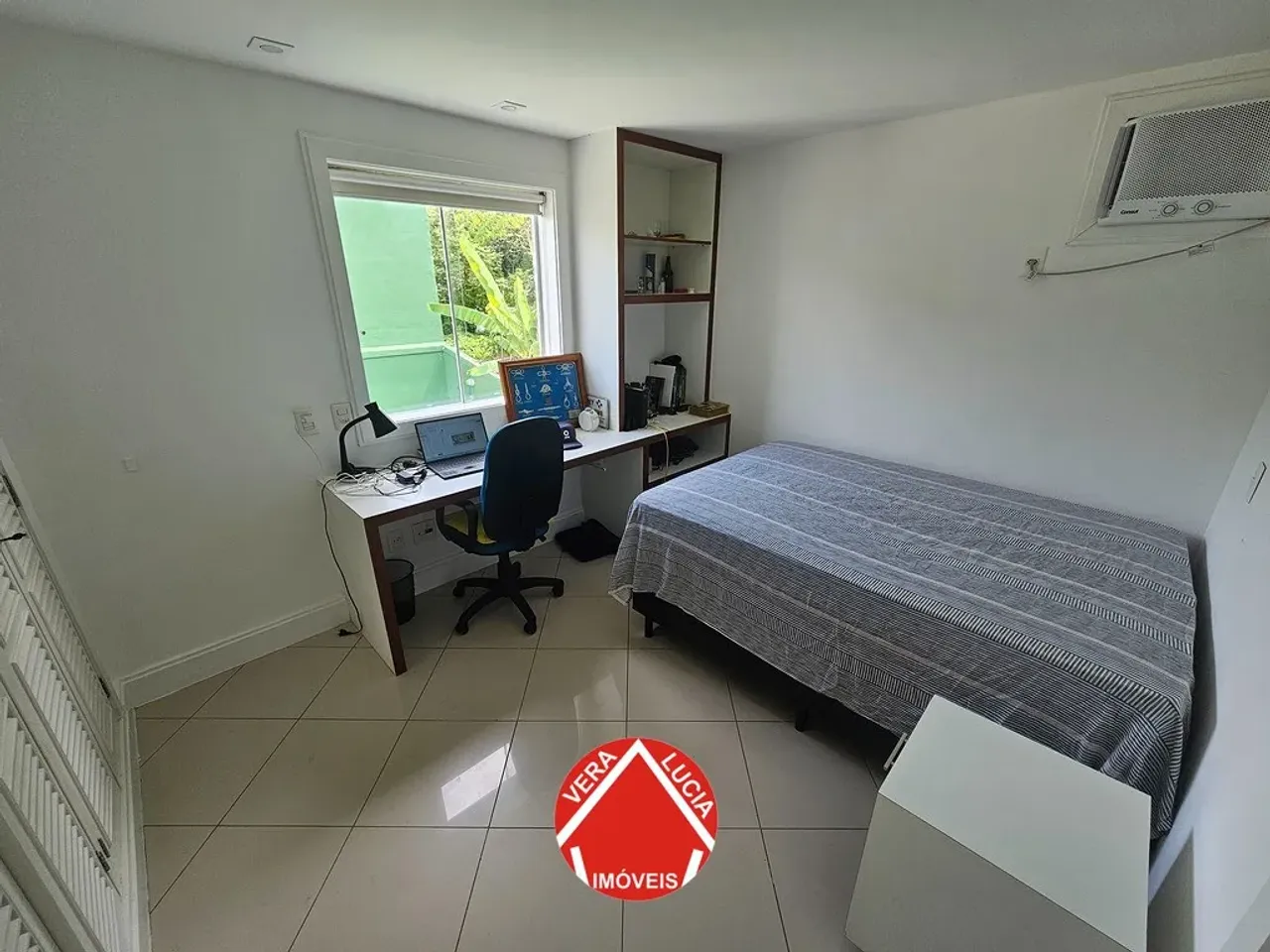 Casa em condomínio com 4 quartos e 5 banheiros — photo 10