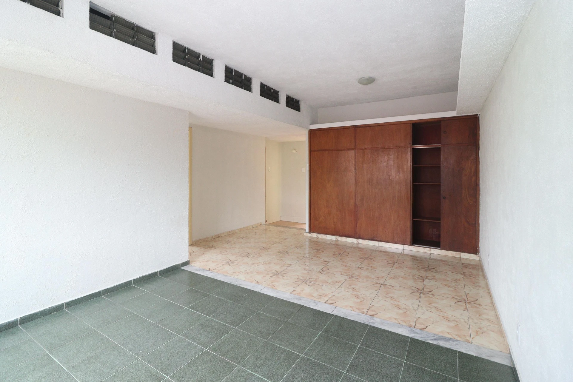 2-bedroom apartment, 55 m² — photo 10