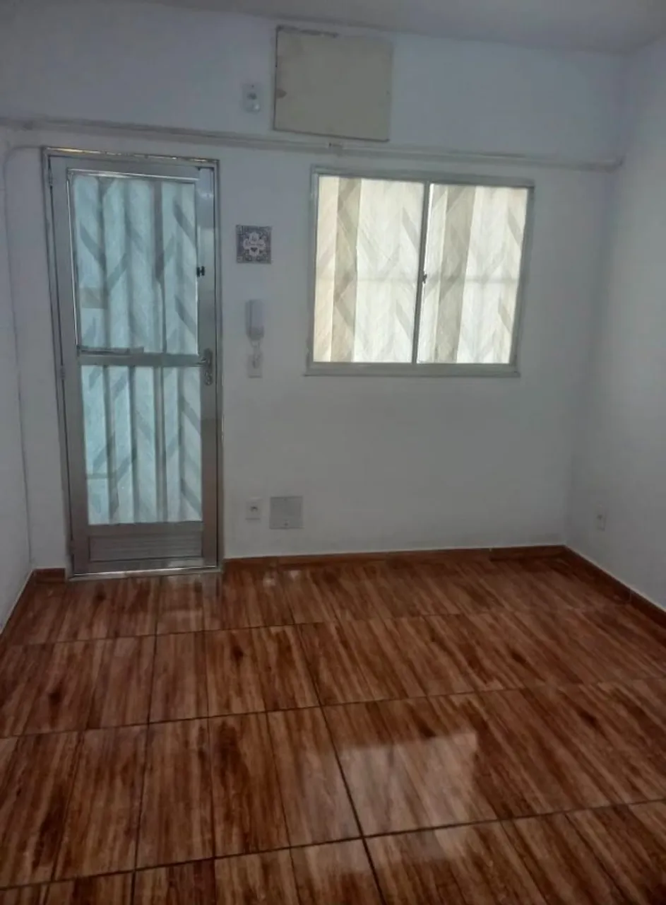 Unfurnished studio with separate kitchen and 1 bathroom — photo 3