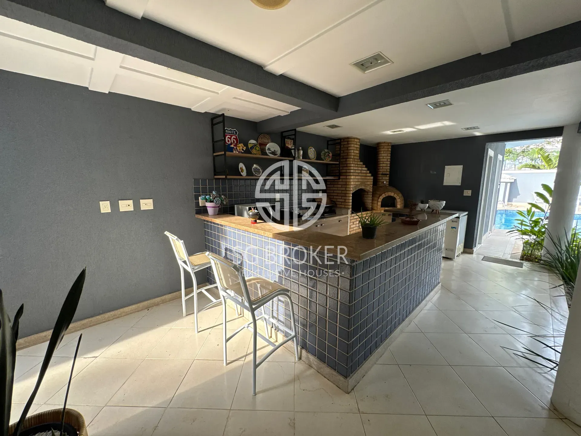 Casa para locação com 5 quartos e churrasqueira na varanda — photo 11