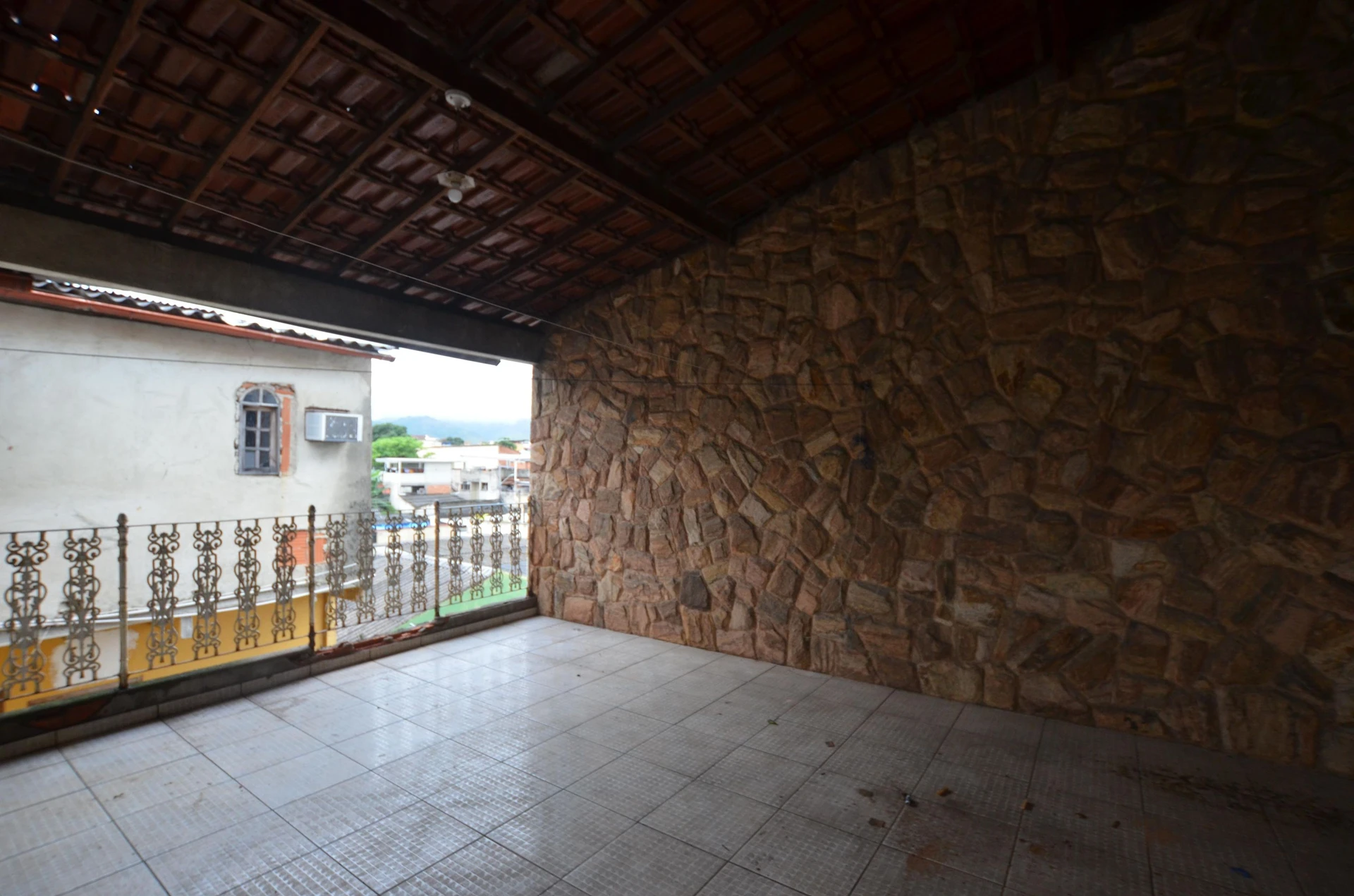 3-bedroom house with a bathtub in Rio de Janeiro — photo 11