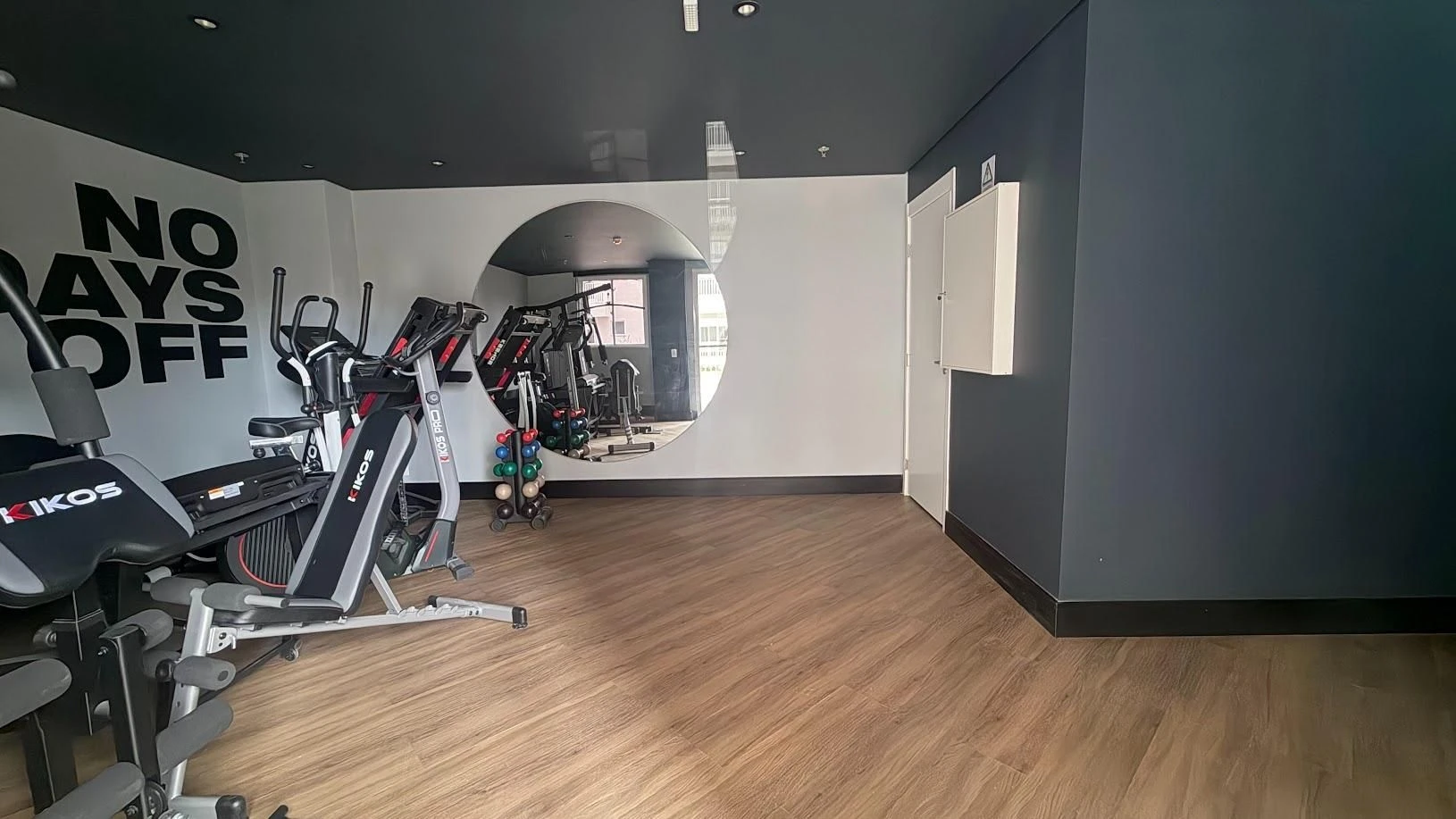 Apartamento de 2 quartos em condomínio com academia — photo 18