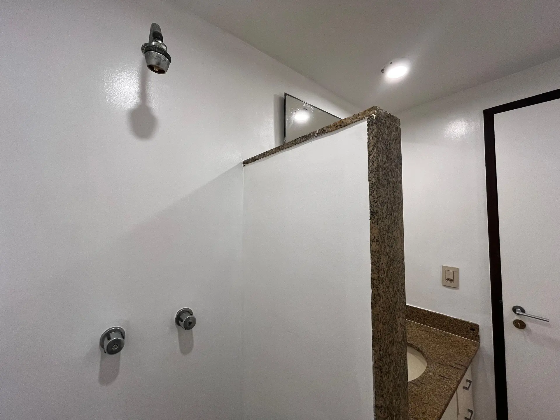 3-bedroom apartment with 2 parking spaces and gas stove — photo 50