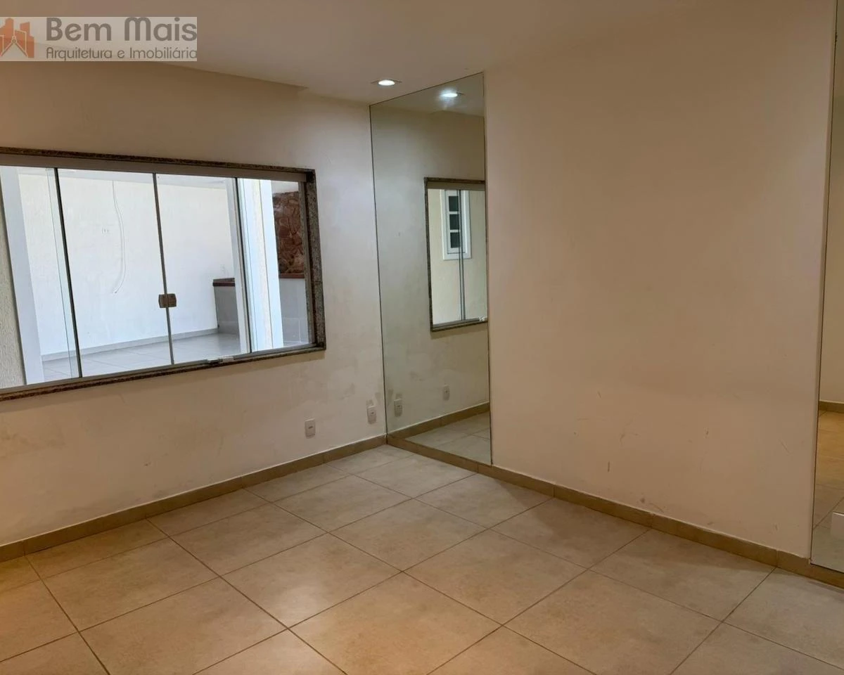 Casa sem mobília com ar-condicionado e 4 quartos — photo 17