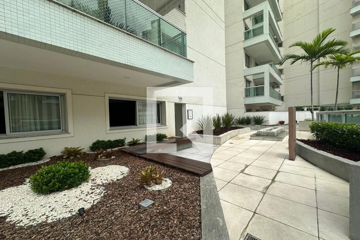 Apartamento mobiliado com 2 quartos e varanda — photo 17