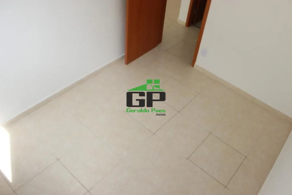 Unfurnished 2-bedroom apartment with open-plan kitchen — photo 11