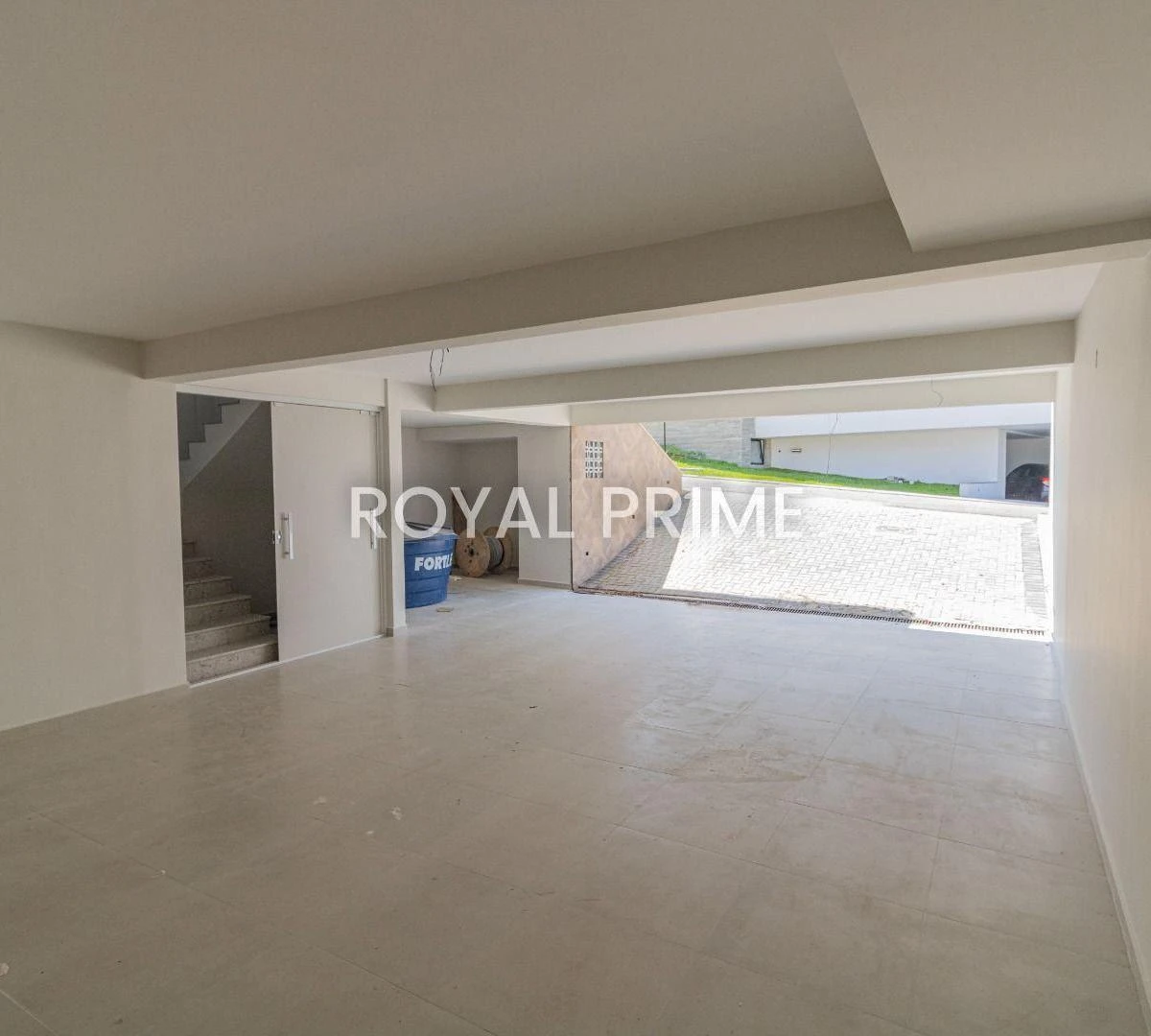 Unfurnished quadriplex house with 3 en-suite rooms — photo 45
