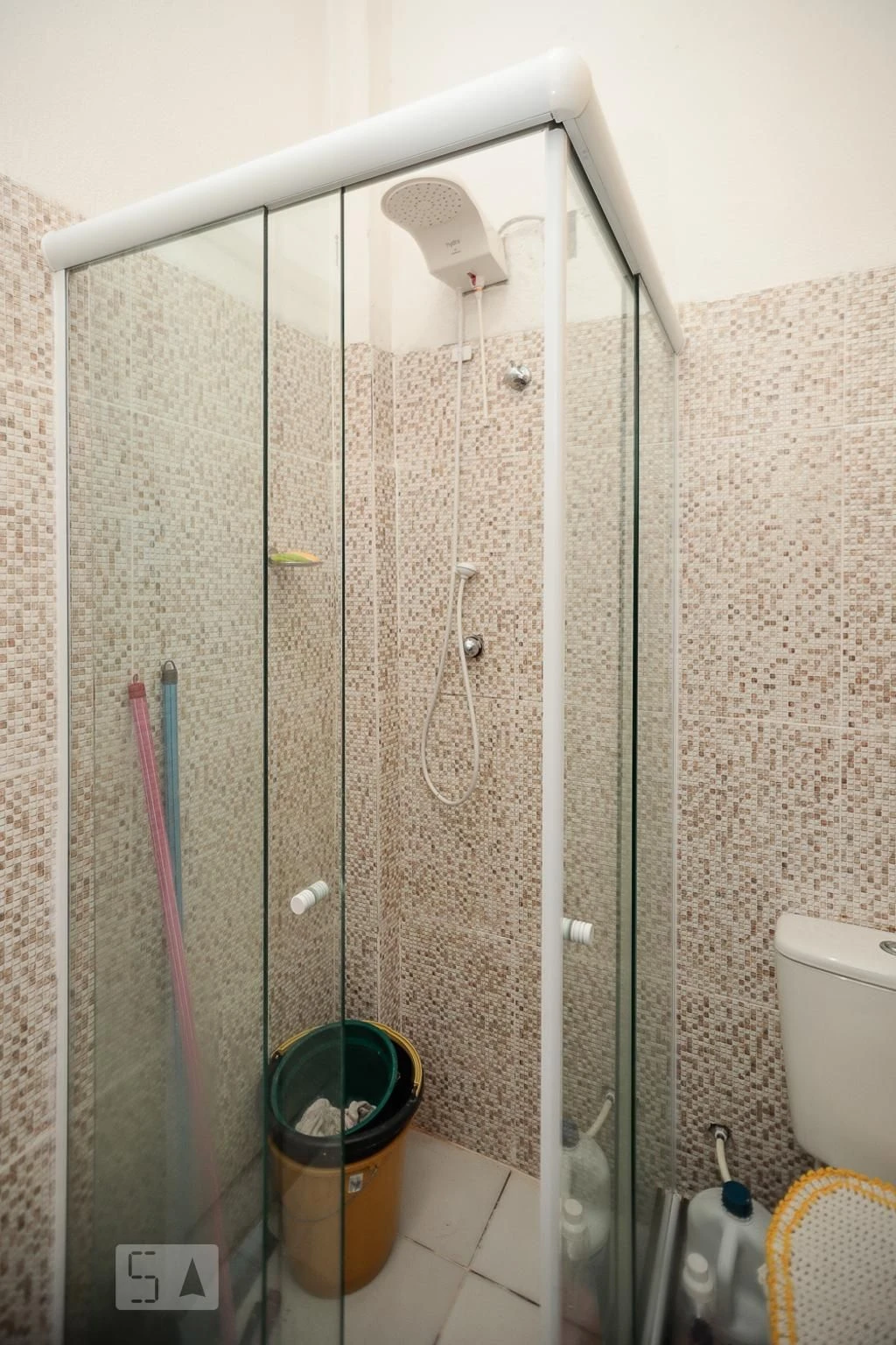 Apartamento mobiliado de 1 quarto com box de vidro — photo 3