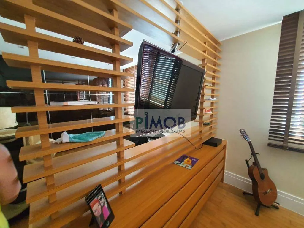 Furnished 260 m² apartment on the 23rd floor with 3 spots — photo 47