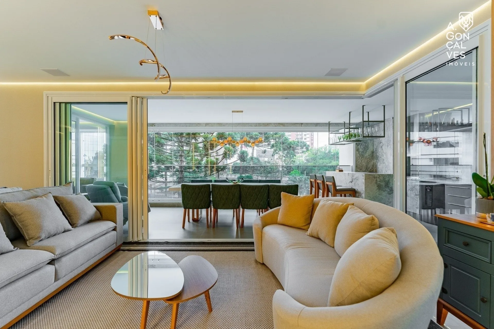 Мебльована квартира 260 м² з 4 спальнями з власними ваннами — photo 26