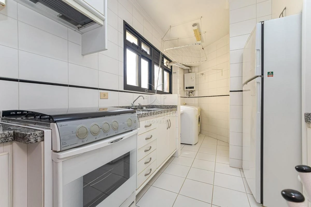 2-bedroom apartment with a home office — photo 14