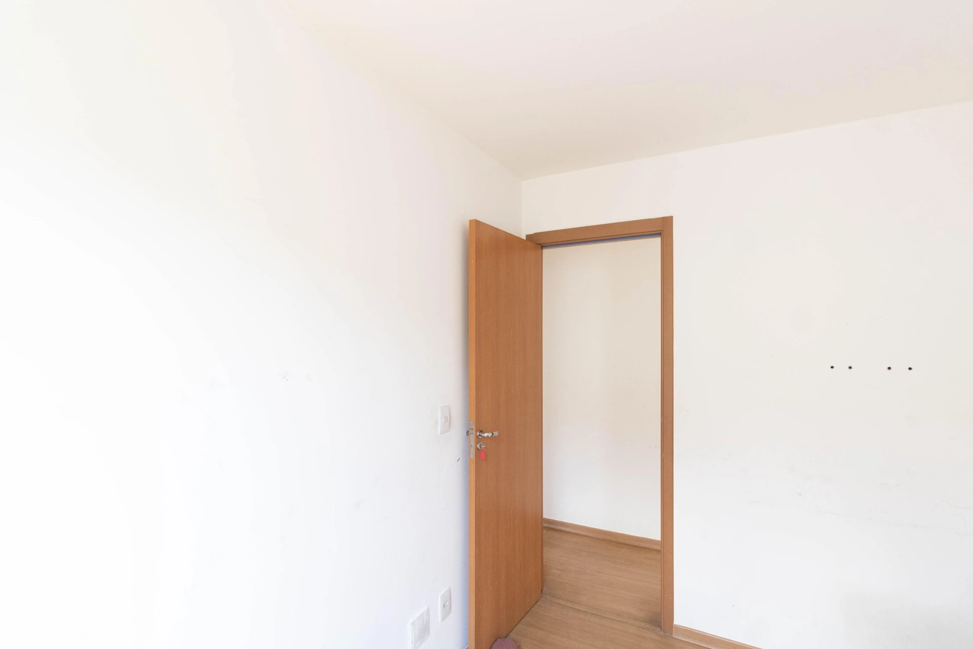 Балкон з грилем та 2 спальні: квартира 45 м² — photo 31
