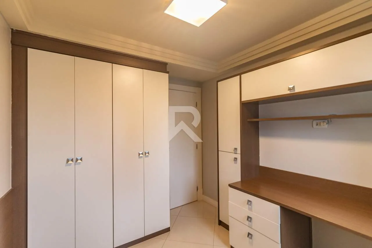 Apartment, 180 m², with floor-to-ceiling windows — photo 31