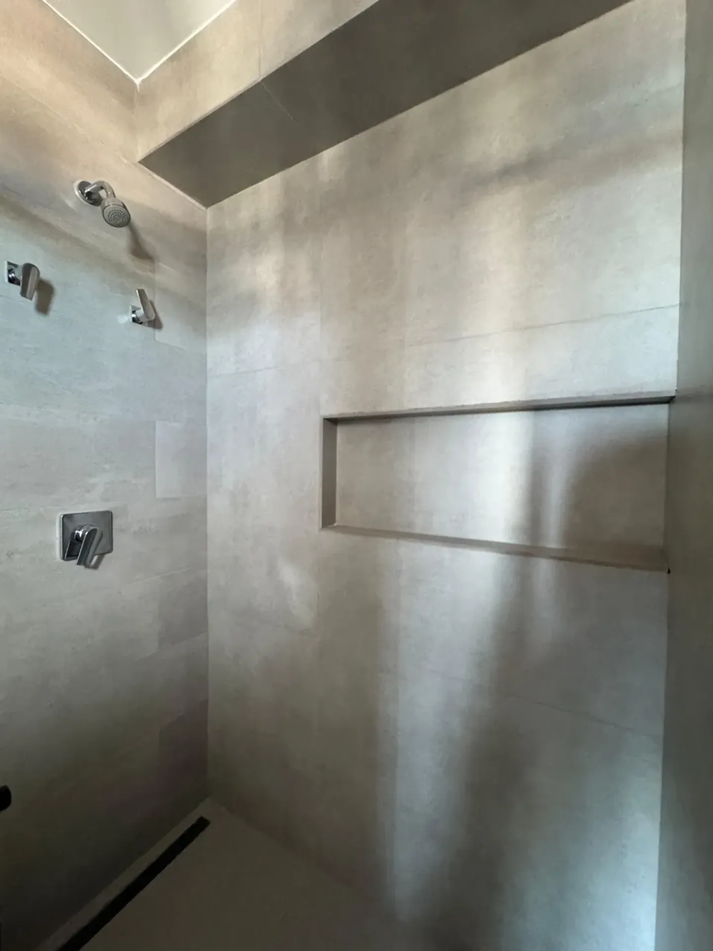 Квартира 145 м² з 4 спальнями-сюїтами та паркуванням — photo 26