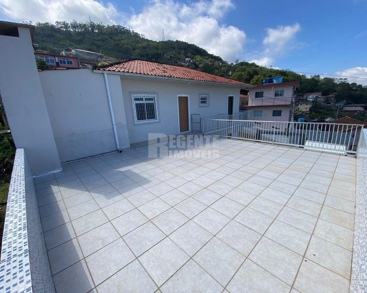 Water view in a 3-bedroom house, 173 m² — photo 3