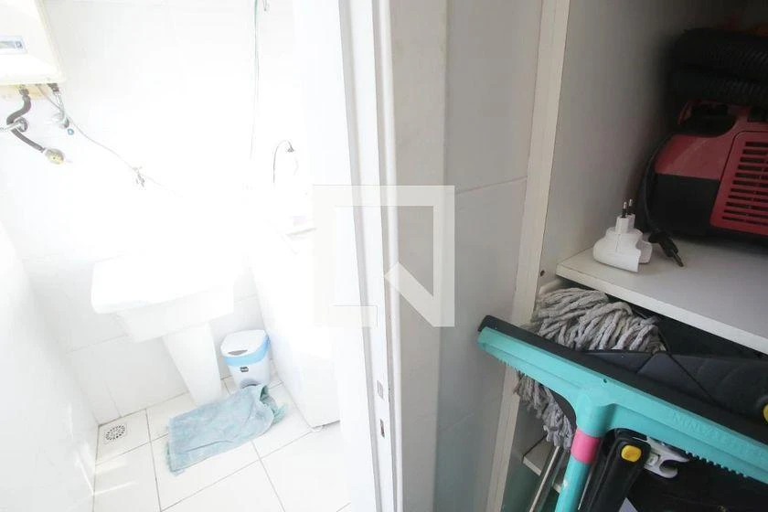Departamento de 2 dormitorios con balcón cerrado con vidrio — photo 48