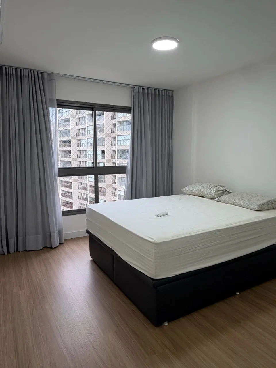3-bedroom apartment in a building with a gym — photo 20