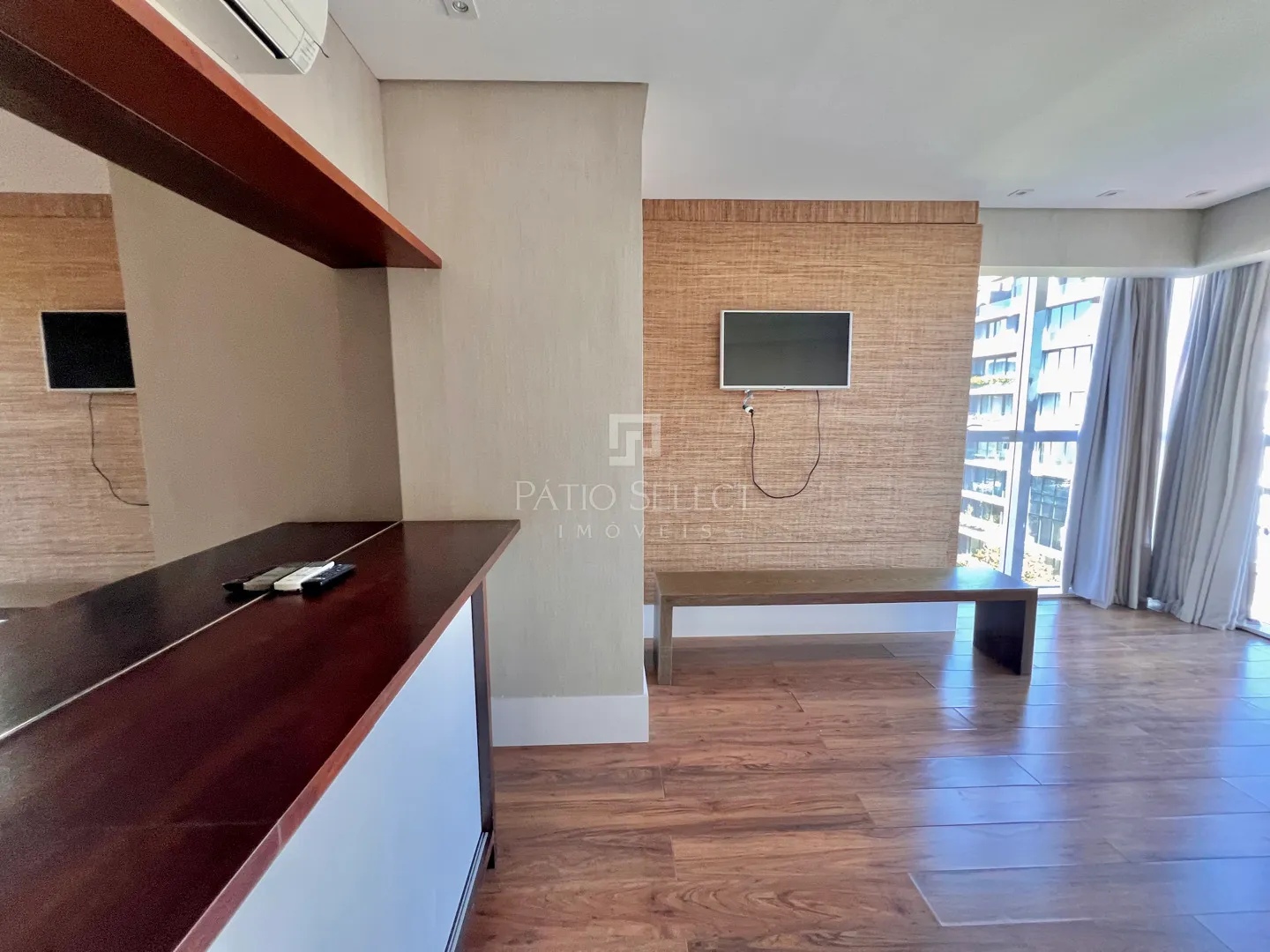 Гардеробная и 3 спальни: квартира 180 м² — photo 60