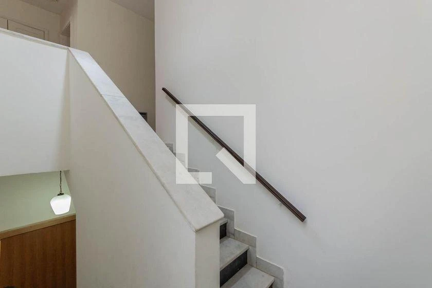 Casa para alugar com 4 quartos e 230 m², 3 banheiros — photo 33