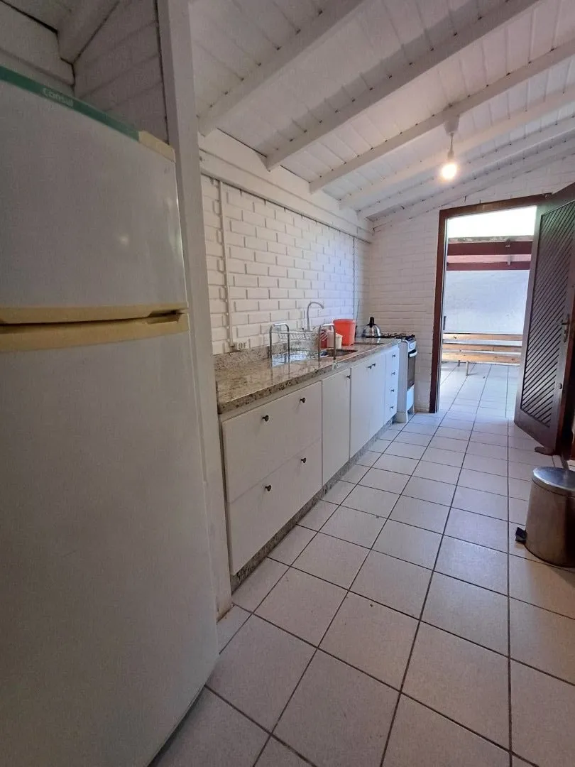 Casa térrea mobiliada com 3 dormitórios e quintal — photo 9