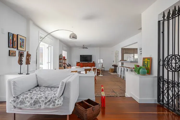 Furnished apartment with 3 bedrooms and an open-plan kitchen — photo 9