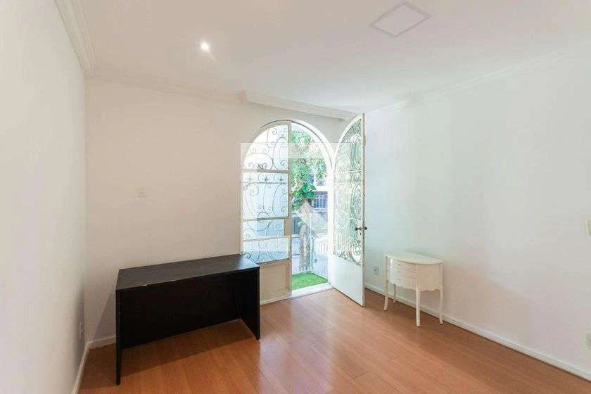 4-bedroom house for rent with private garden and balcony — photo 30