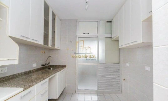 Apartment with 3 bedrooms and a separate kitchen