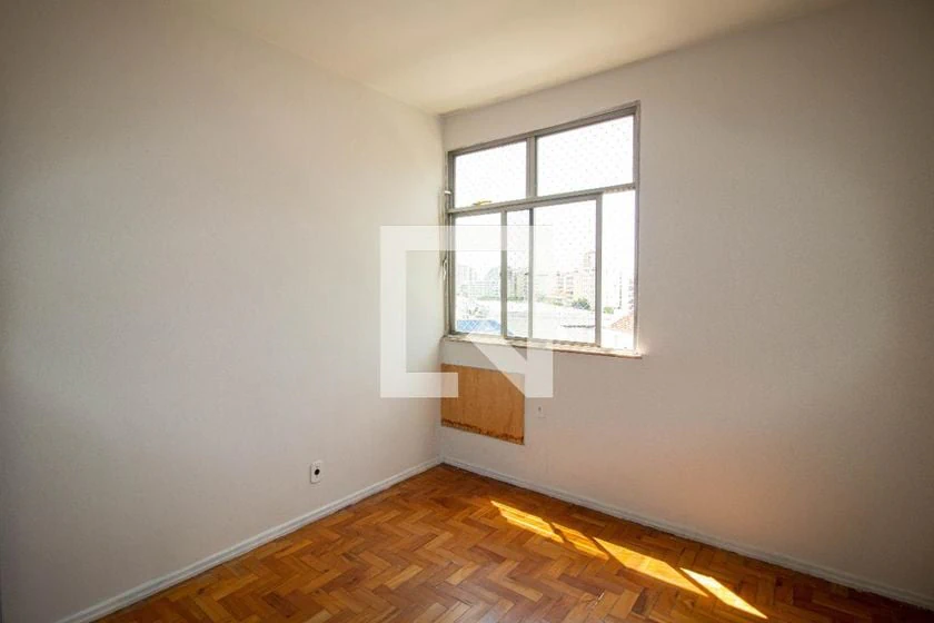 Apartment, 85 m², with wood or laminate floors — photo 21