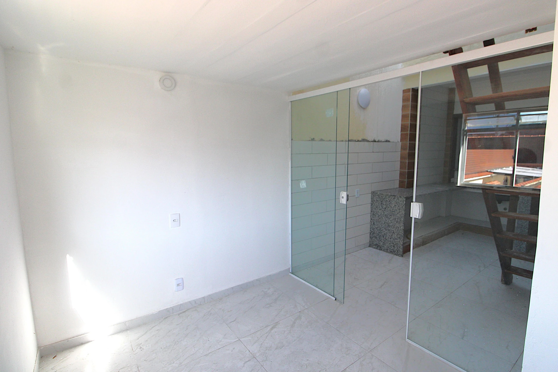Rental house with 2 bedrooms and 1 bathroom — photo 26