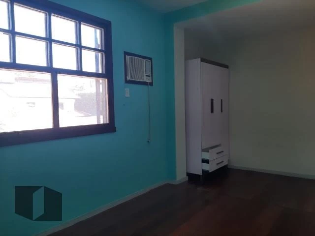 602 m² house with 4 bedrooms and a gas stove kitchen — photo 4