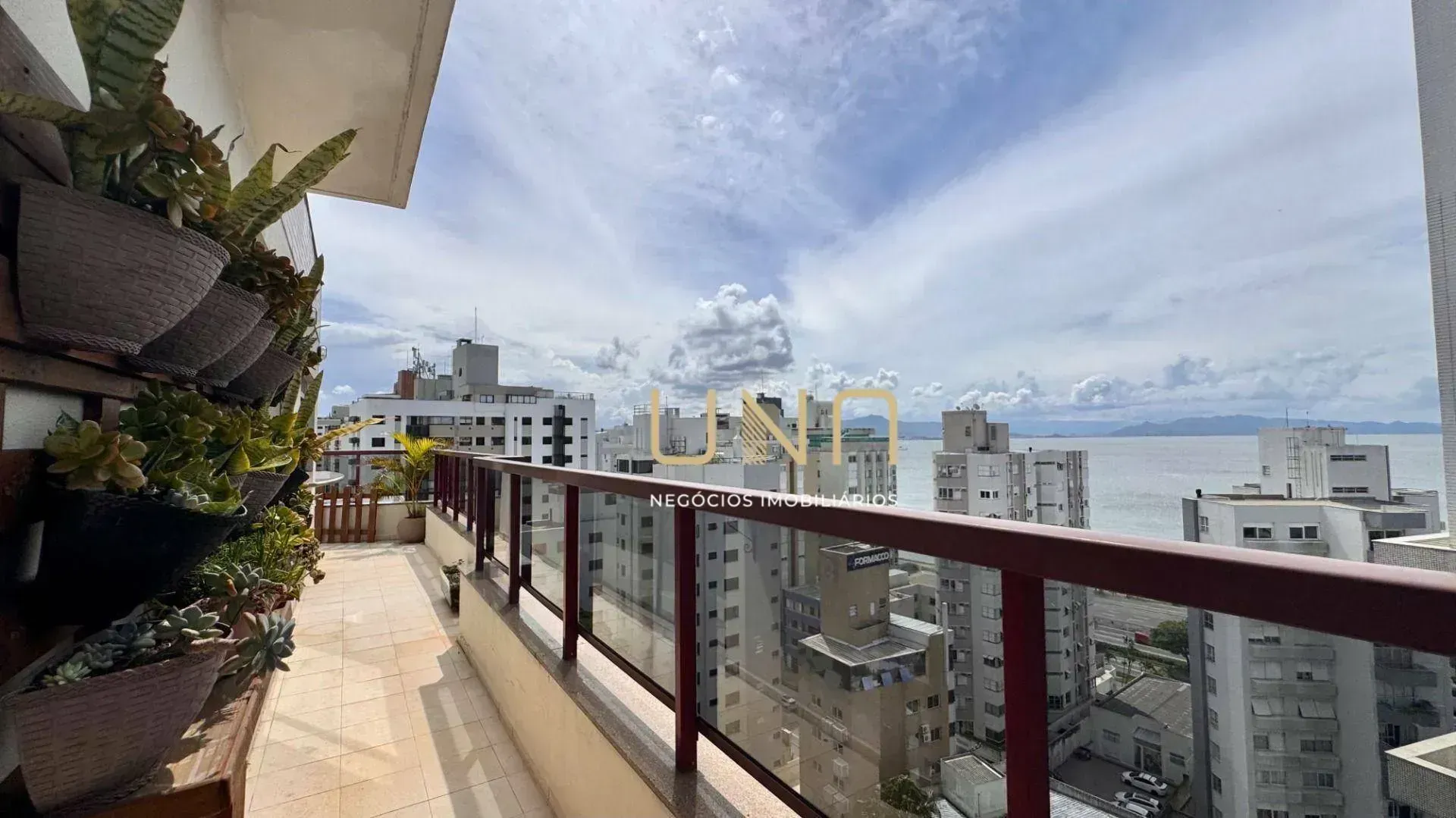 Cobertura mobiliada com 4 suítes e 5 banheiros, 415 m² — photo 7
