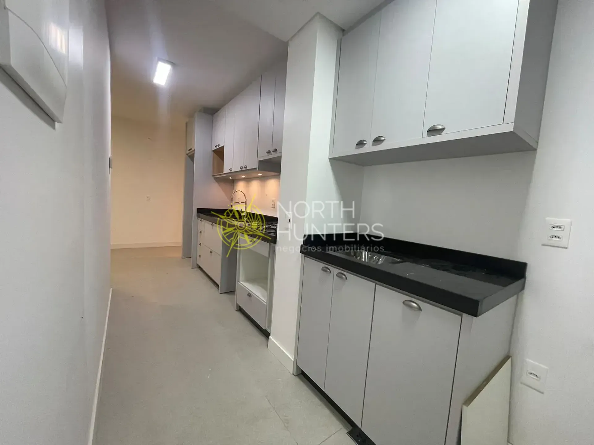 2-bedroom apartment in a building with a sauna — photo 15